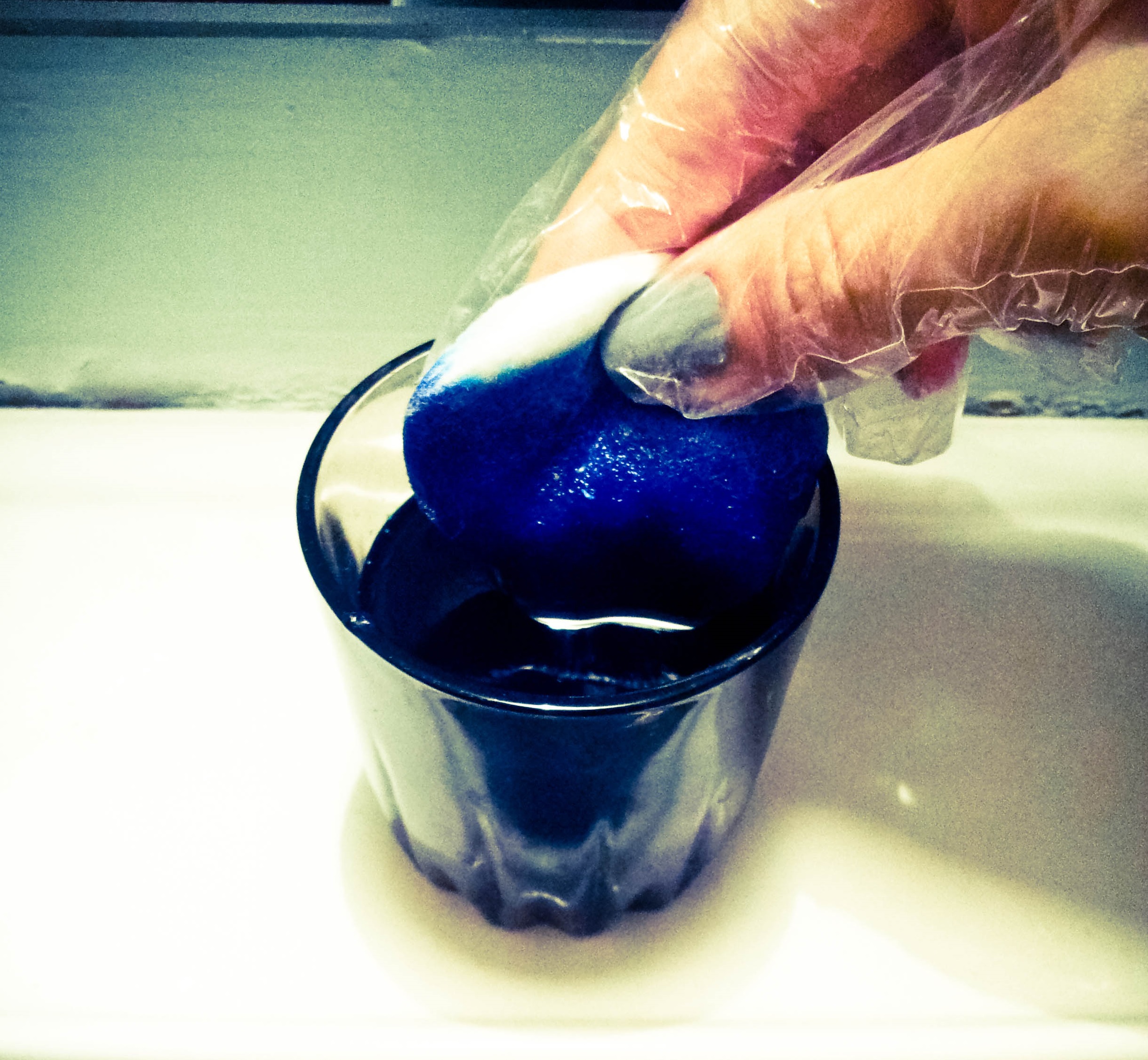 ALBASTRU de METIL vindeca infecţiile urinare, durerile în gât, aftele bucale şi rănile uşoare