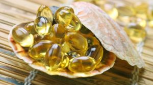 Uleiul de peste – cel mai important supliment pe care trebuie sa il iei. Contine Omega 3