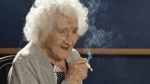 Viata cea mai lunga a avut-o o fumatoare