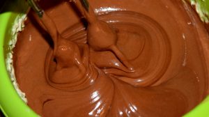 Cea mai mai buna cremă de ciocolată pentru prăjituri