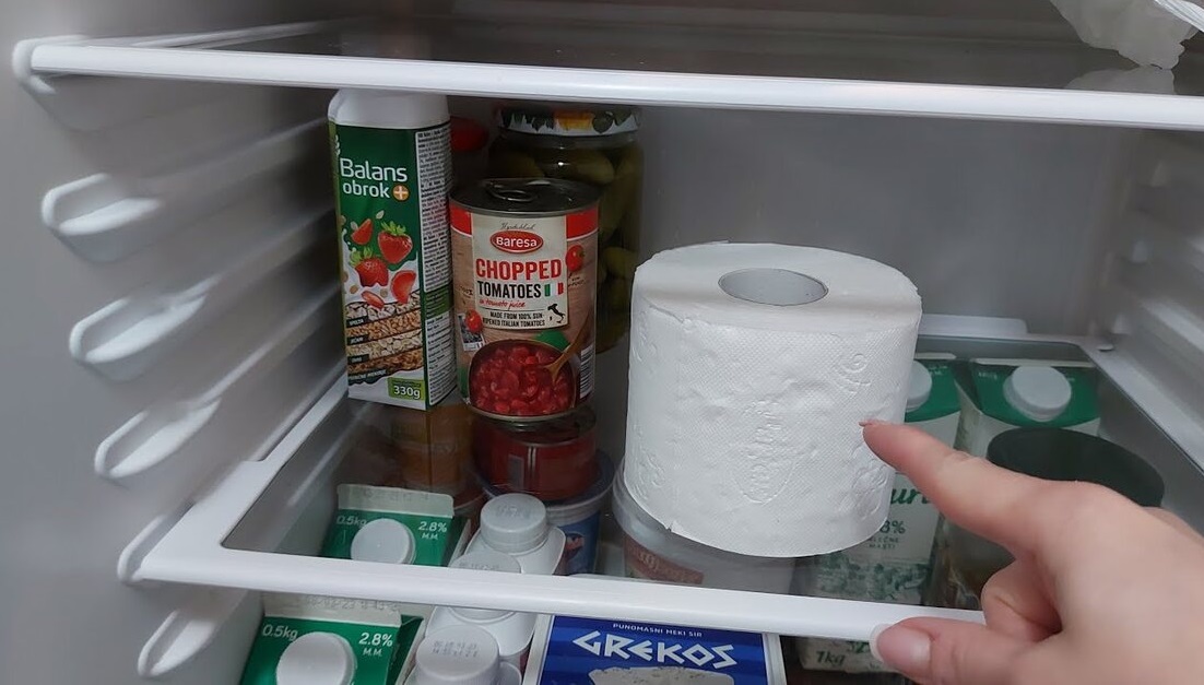 Un truc extraordinar !Te-ai gândit vreodată să ții bureți în frigider ? Ei bine, ar trebui să faci asta – Iată de ce !