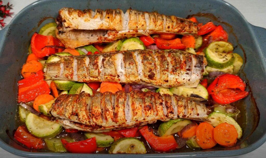 O reteta simpla la cuptor de pește cu legume. Este absolut delicioasa