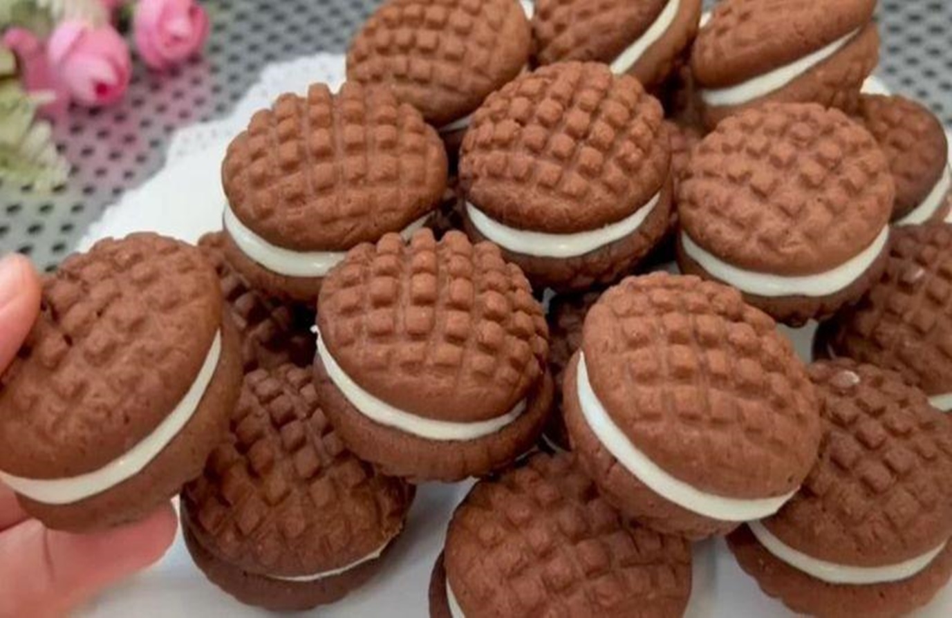 Rețetă dintr-un caiet vechi: fursecuri fragede,dulci si aromate