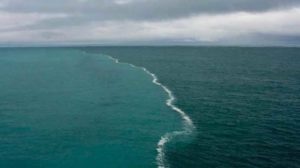 Locul in care doua oceane se intalnesc si nu se amesteca! VIDEO FASCINANT!