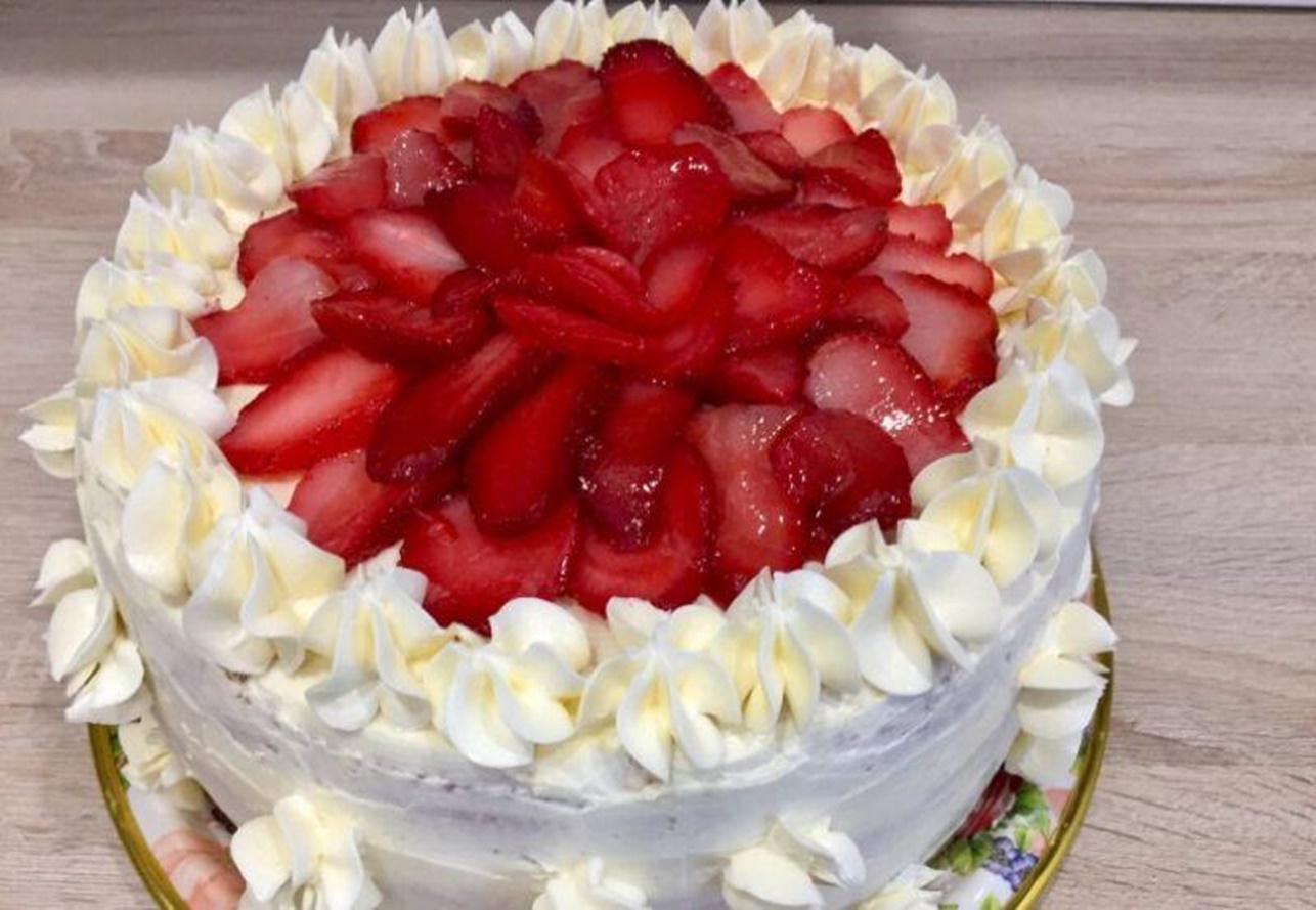 Un tort de care sunt sigură că iese întotdeauna bine, îl fac la toate sărbătorile, iar cei din casa il adoră