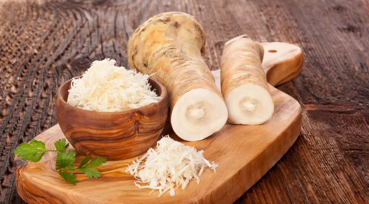 Hreanul, inamicul grăsimii abdominale. Elimini multi cm de grăsime din jurul taliei, reteta compleata aici!