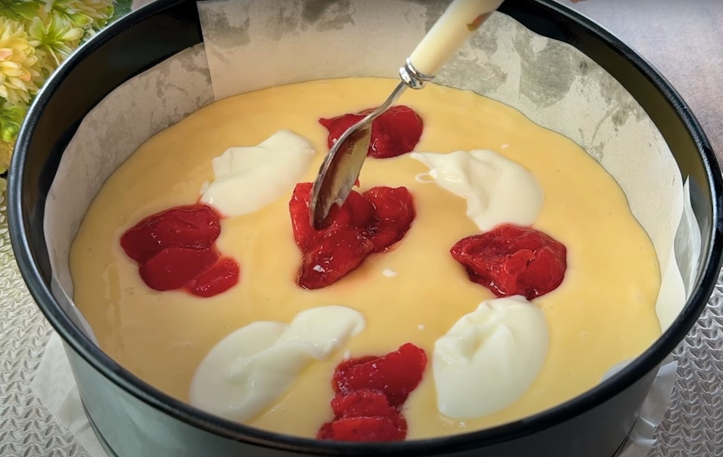 Pandișpan delicat și dulceață delicioasă: cum să faci un desert de care nu te vei putea desprinde – o rețetă din trecut! Pandișpan delicat și dulceață delicioasă: cum să faci un desert de care nu te vei putea desprinde – o rețetă din trecut!