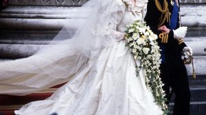 Prințesa Diana i-a transmis un mesaj secret prin pantofii ei Prințului Charles în ziua nunții. Toată lumea a aflat și a înțeles abia acum … ,,timp de 6 luni…”