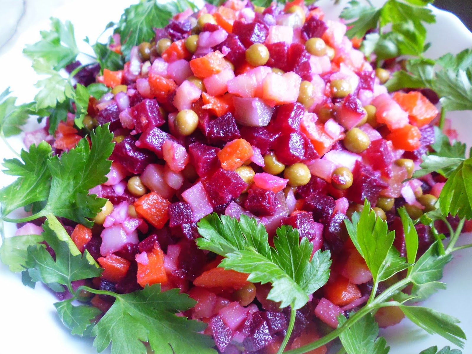 Celebra salata de legume Vinegret, după o nouă rețetă. Aceste 3 ingrediente o vor face mult mai gustoasă