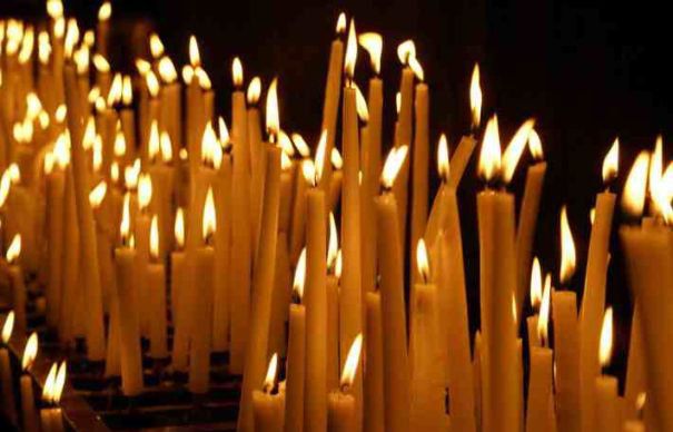 Rugăciunea de grabnic ajutore a celor 33 de lumânări