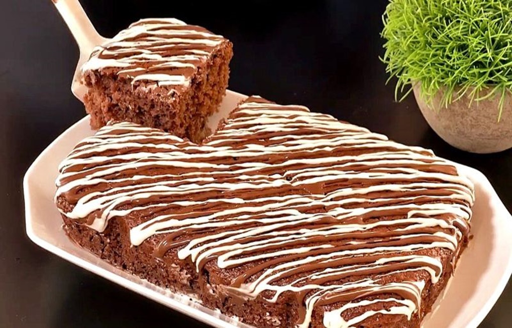 Tort de ciocolată fără mixer și bătaie de cap. O rețetă simplă din produsele simple și la îndemână