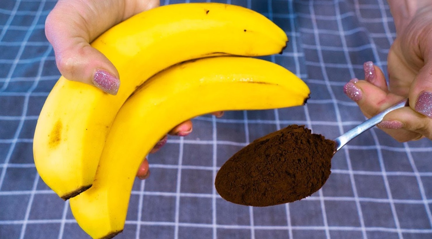 O prăjitură de 15 minute: fără zahăr sau făină. O poți face în fiecare zi