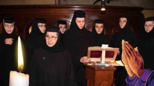 O metodă ieftină și utilă pentru decorarea pereților din casa ta. 16 pereți din rigips de care te vei îndrăgosti cu siguranță!