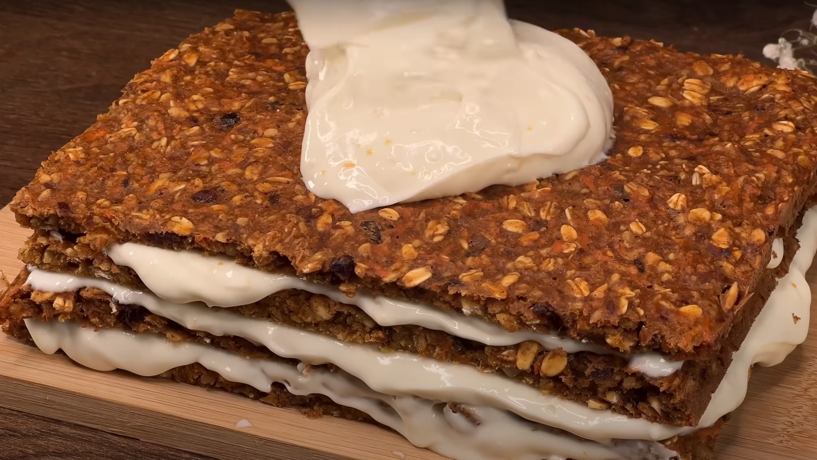 Un desert delicios și sănătos. Prăjitura mea preferată cu fulgi de ovăz, fără zahăr și fără făină