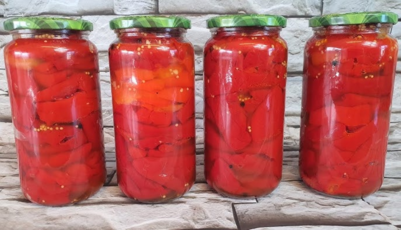 Asa faci cei mai buni Ardei capia copți la borcan Asa faci cei mai buni Ardei capia copți la borcan