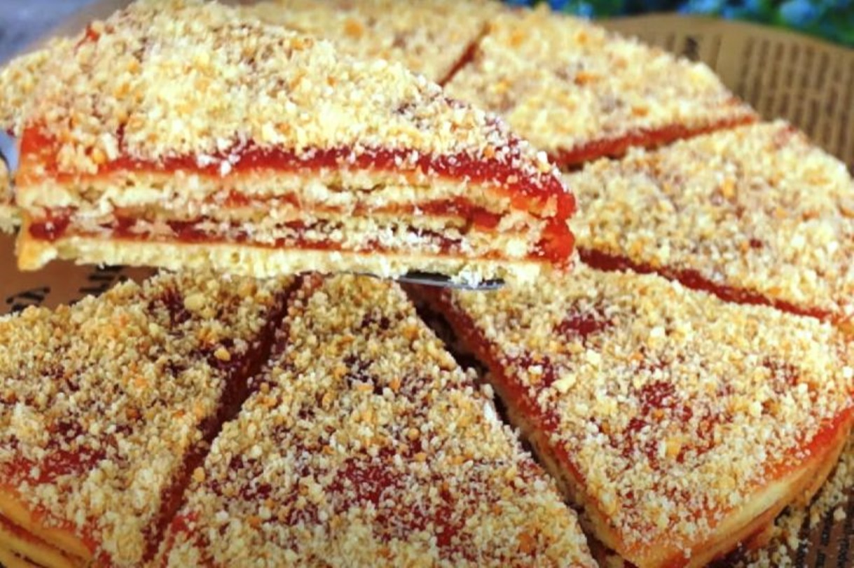 Tartă deliciosă de casă. Fiecare bucată se topește în gură datorită gustului său rafinat