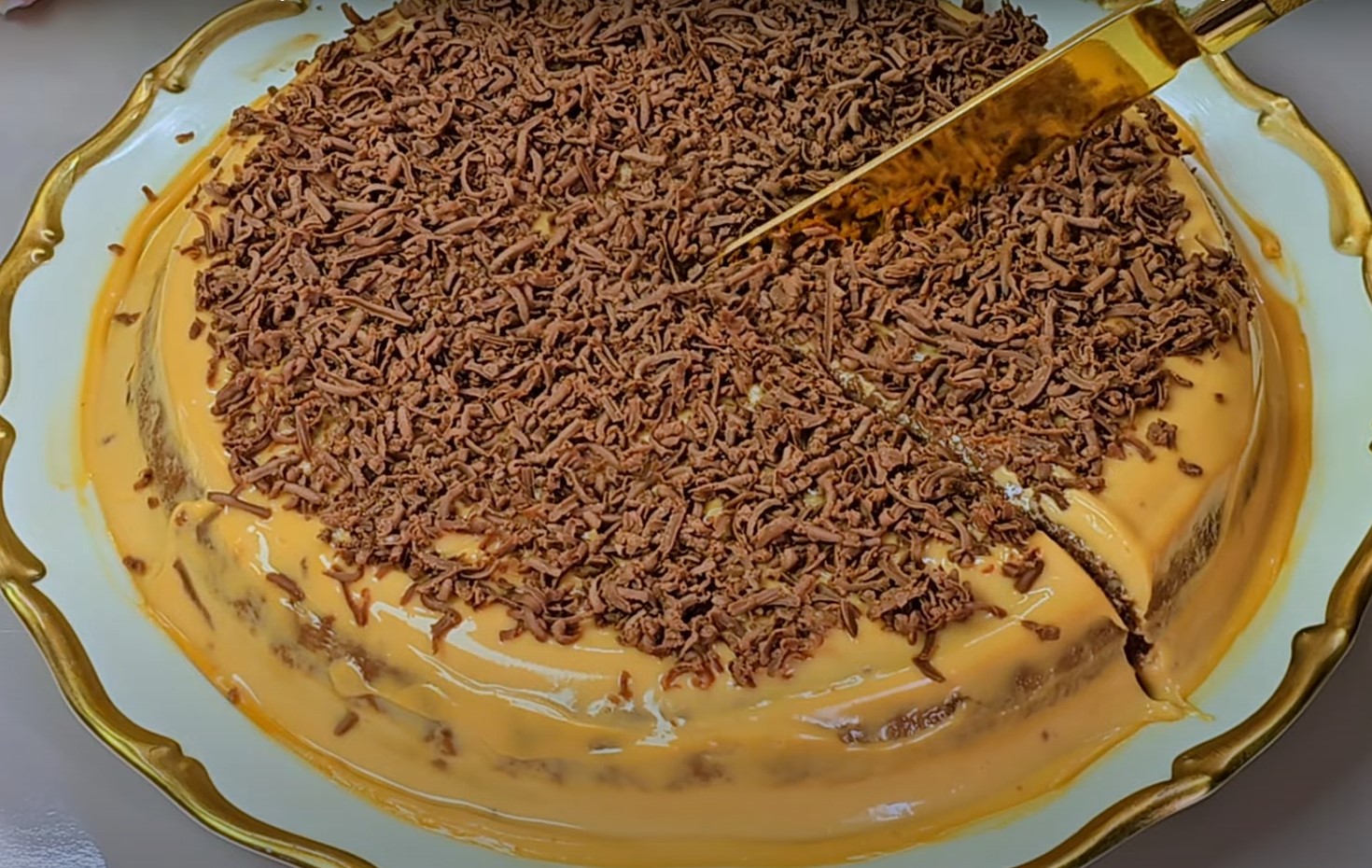 O prăjitură magică din Italia cu un gust unic. Se dovedește a fi un desert excelent pentru întreaga familie