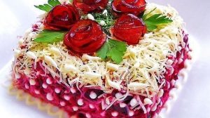 Salata “Trandafiri din sfeclă roșie” – o rețetă spectaculoasă, care merită toată atenția!