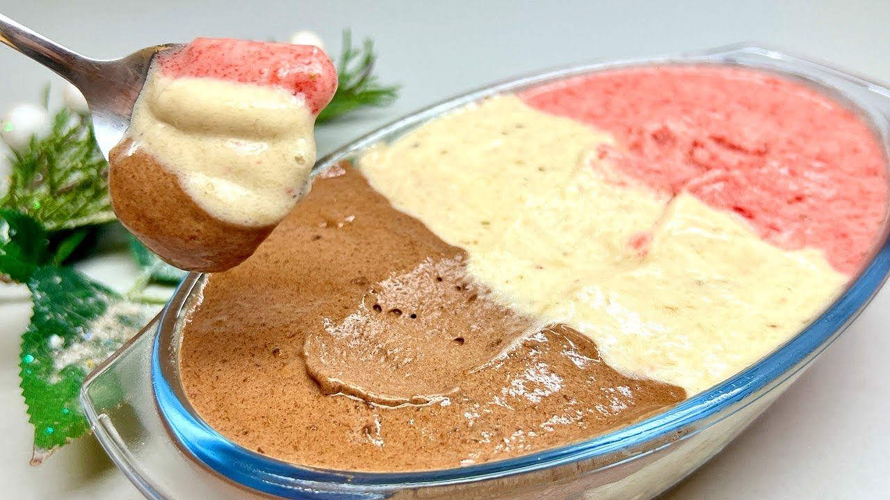 Înghețată de casă (fără zahăr, fără frișcă) – Rețetă simplă și rapidă – Înghețată cu banane, căpșuni și cacao, atât de fină și delicioasă, încât se topește în gură!