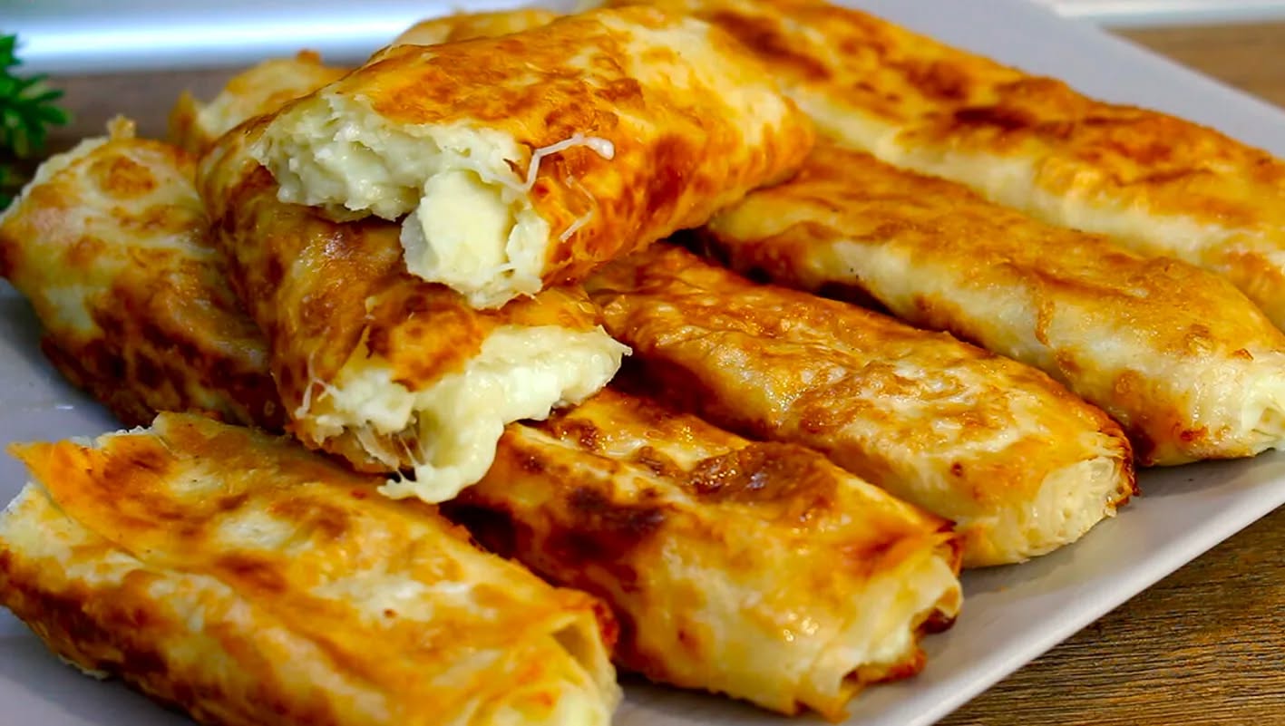 Rețeta a cucerit milioane de oameni! Mic dejun incredibil de delicios făcut din lipie: totul este gata în 10 minute